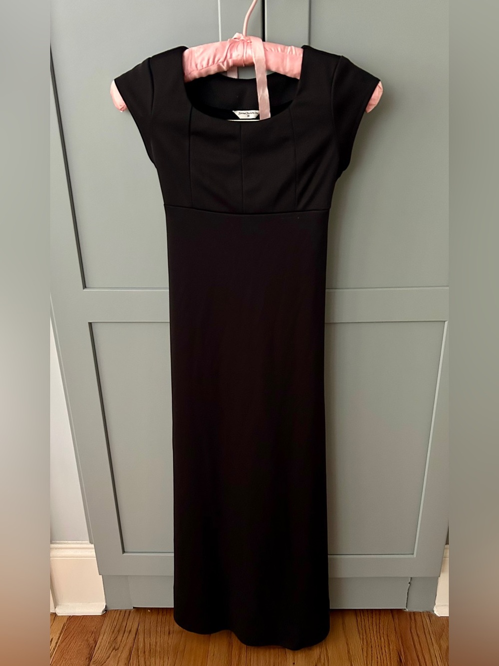 Chorus dress for Middle School- Classic Black Cap-Sleeve Maxi Dress